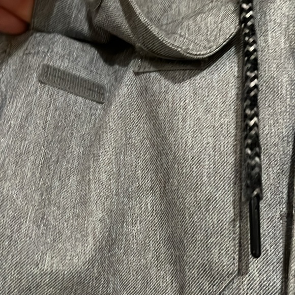 Volcom snowboard jacket - Picture 6 of 11